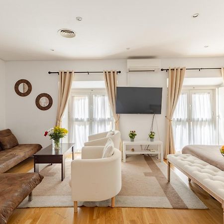 Habitaciones de lujo en el corazón de Madrid Exterior foto